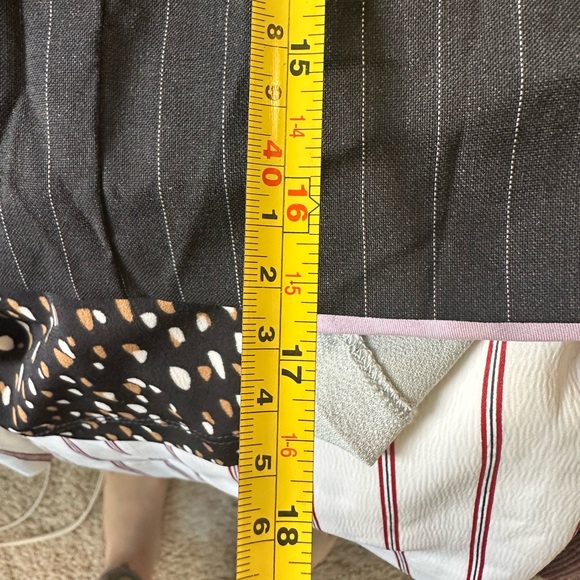 United colors of Benetton pinstripe Italian skirt - Picture 5 of 5